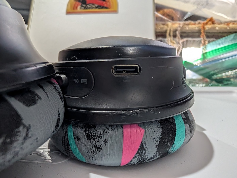 Bose QuietComfort 35 with USB-C mod installed