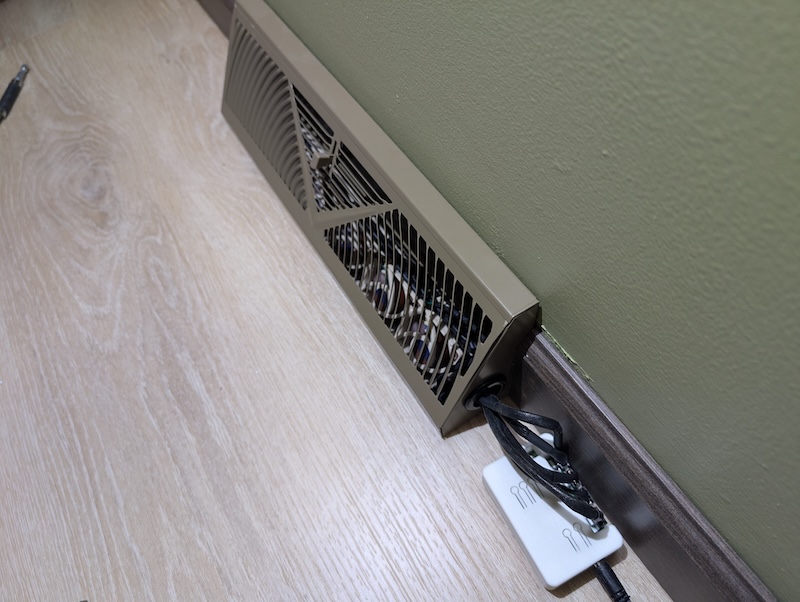 Baseboard register closed with fan array inserted perfectly